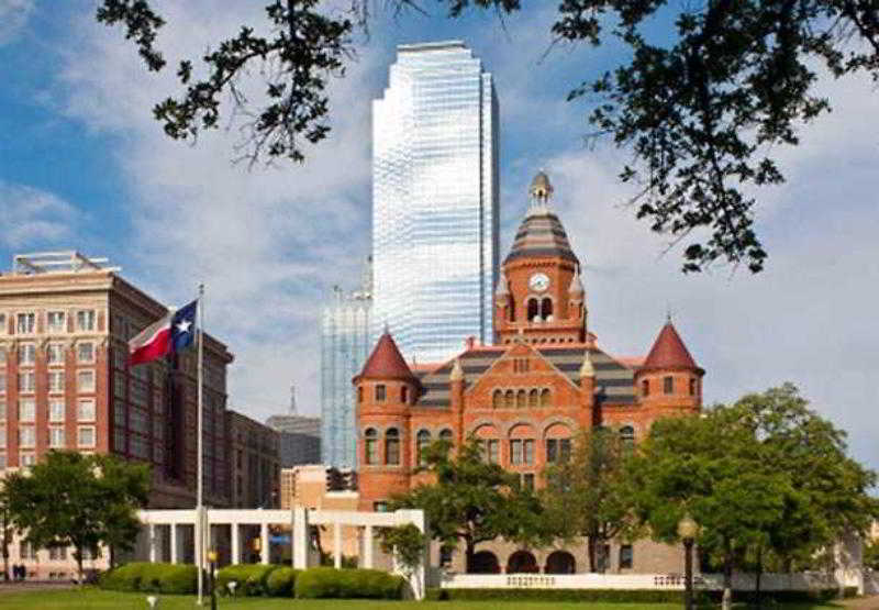 Courtyard Dallas Addison Midway Экстерьер фото